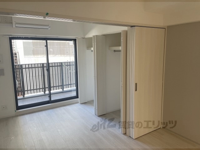 居室・リビング　同仕様