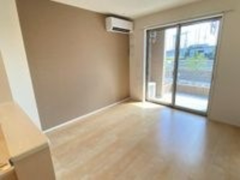 居室・リビング　図面と現状に相違がある場合には現状を優先