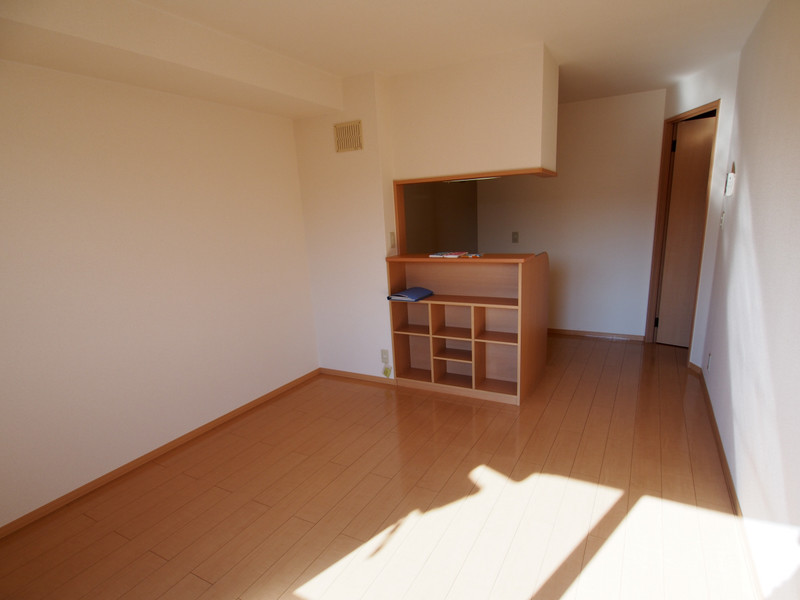 居室・リビング　同タイプお部屋写真【１０２】