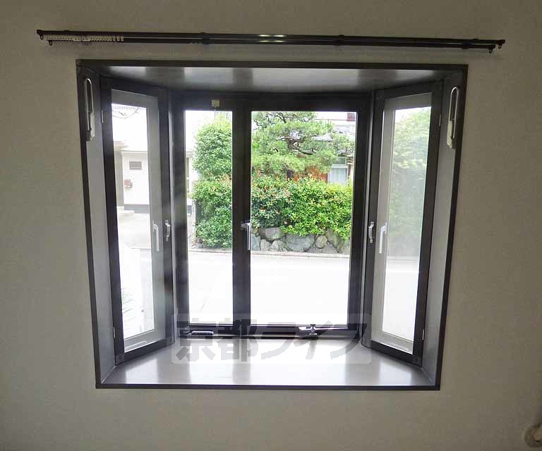 バルコニー　出窓です。