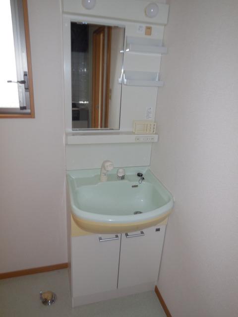 洗面設備　ＲＥＰＲＯ神戸西店　０７８ ９７６ ０８８８