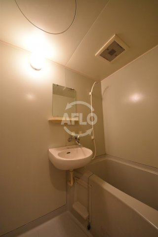 バス・シャワールーム　HOPE CITY 天神橋（ホープシティー天神橋）　浴室