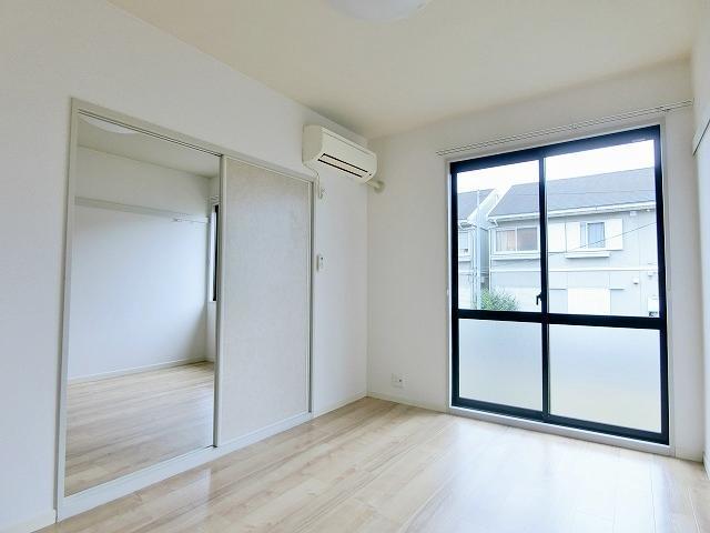 居室・リビング　リフォームしました綺麗ですよ