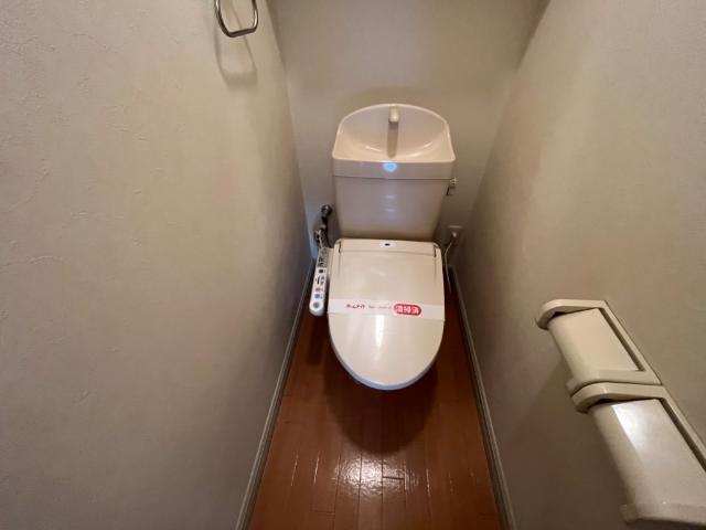 トイレ　トイレ