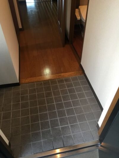 玄関　★見学予約受付中★