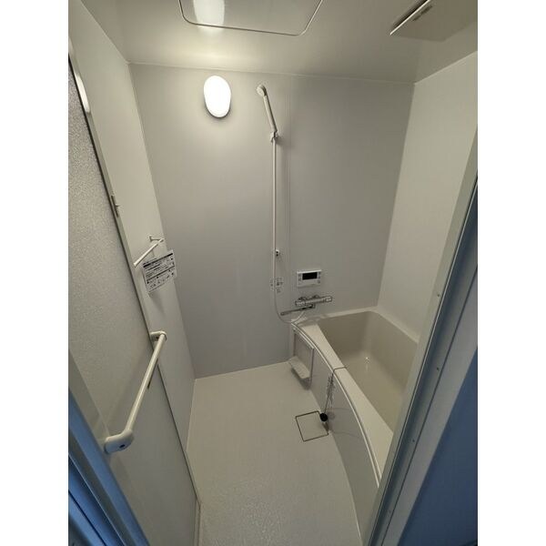 バス・シャワールーム　バスルーム