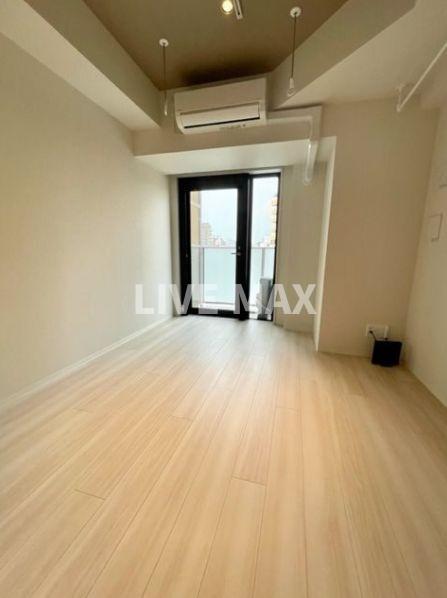 居室・リビング　別号室参考写真