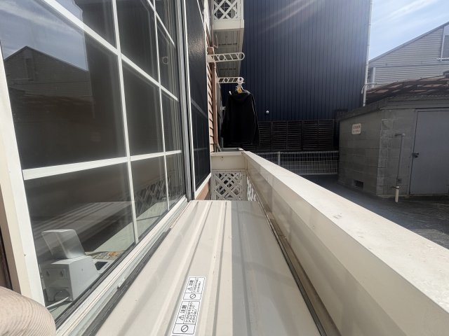 バルコニー　日当たりがいいので洗濯が楽になります