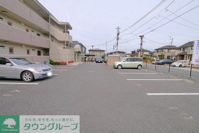 駐車場　敷地内駐車場