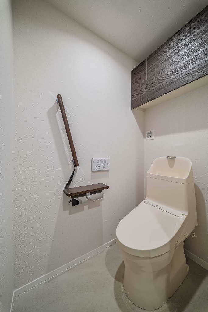 トイレ　トイレ