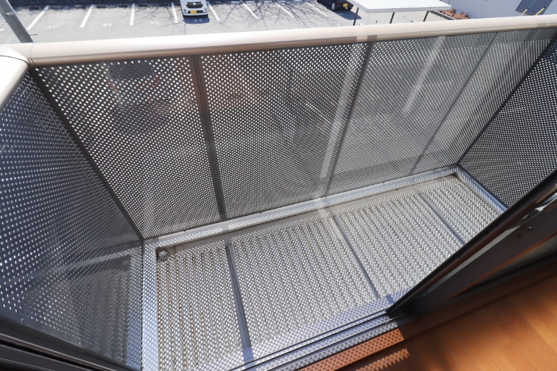 バルコニー　図面と現状に相違がある場合には現状を優先