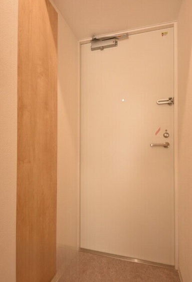 玄関　他号室のお写真です