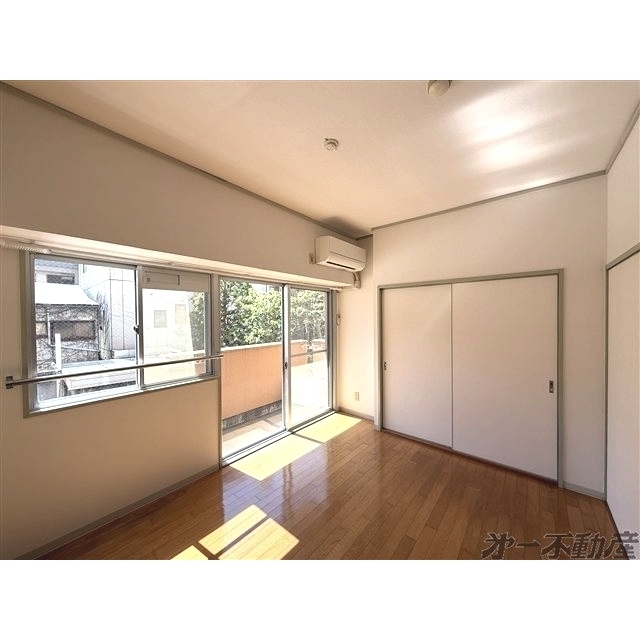 居室・リビング　洋室