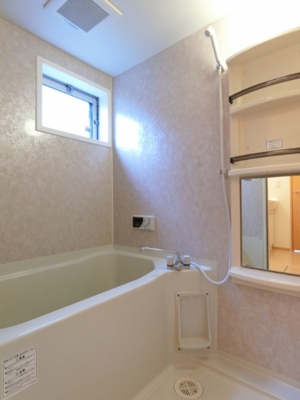 バス・シャワールーム　図面と現状に相違がある場合には現状を優先