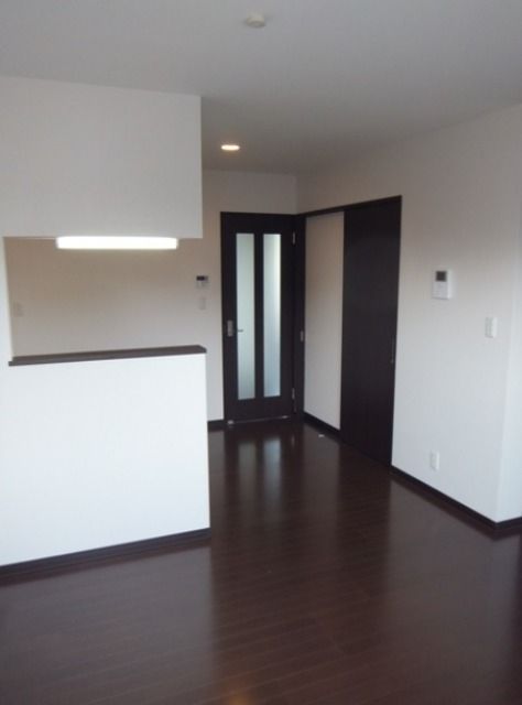 居室・リビング　室内