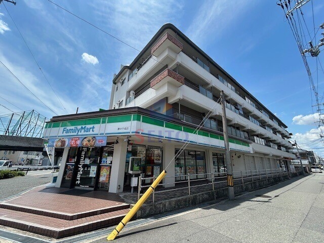 コンビニ　ファミリーマート 豊中千成店（コンビニ）まで185m
