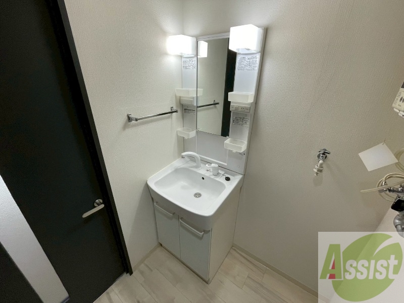 洗面設備　こちらに洗面台があります。朝の洗顔はこちらで。