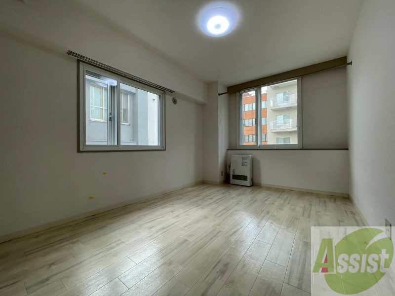 居室・リビング　広くてキレイなお部屋が広がっていて、充実した生活が送れそう。