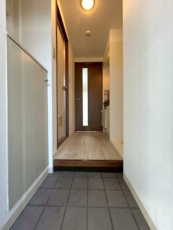 玄関　前回募集時の写真です