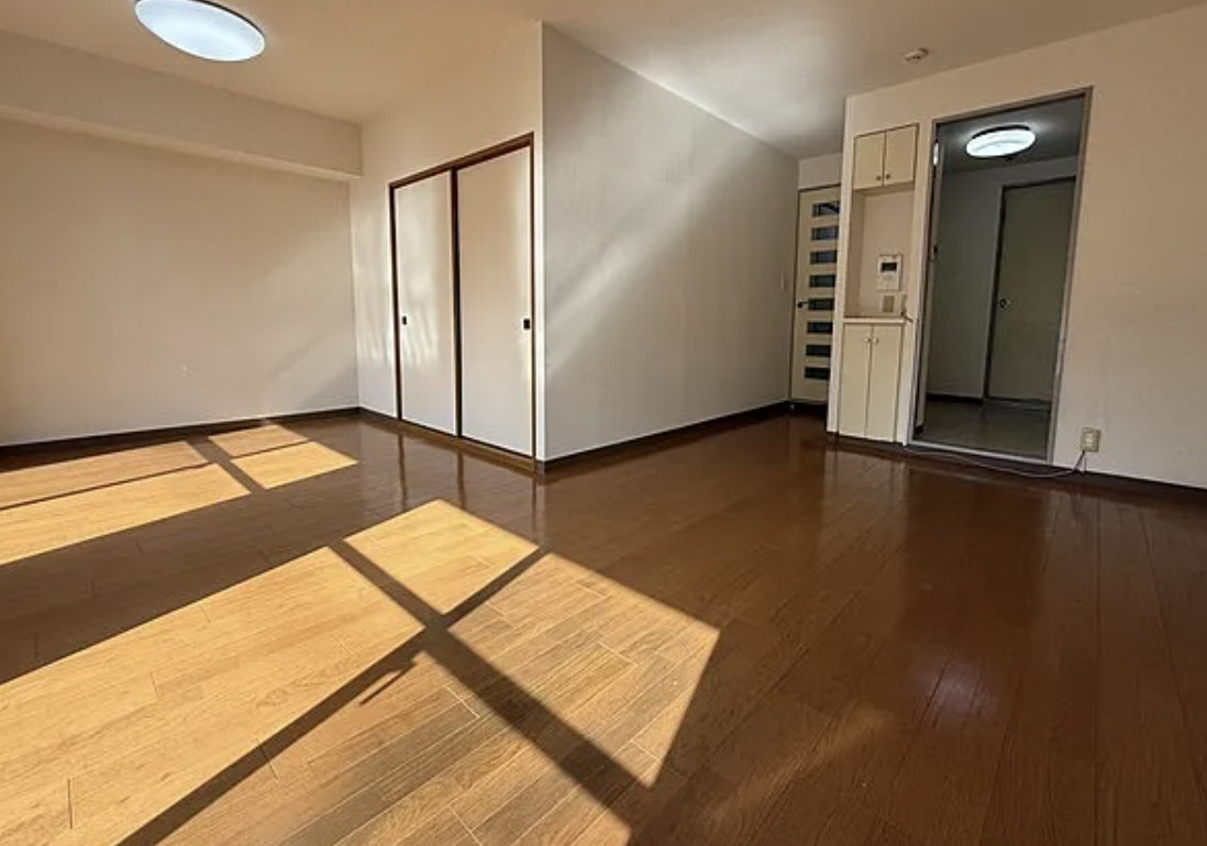 居室・リビング　こちらのリビングで趣味の時間をお楽しみください