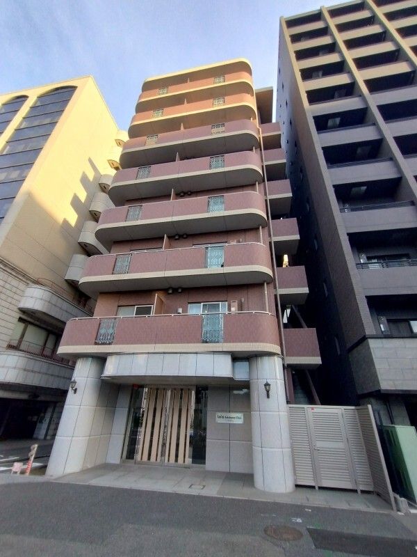 建物外観　【女性のお一人暮らしでも安心のセキュリティ♪】住環境良好！