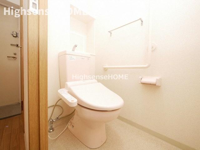 トイレ　清潔感のあるトイレです