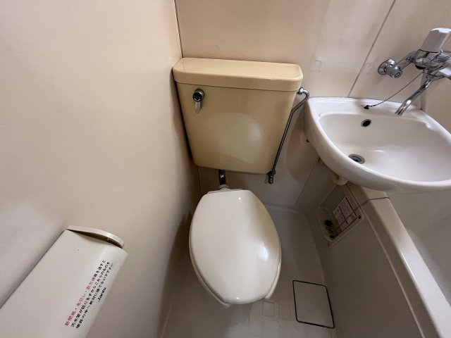 トイレ　トイレもきれいです