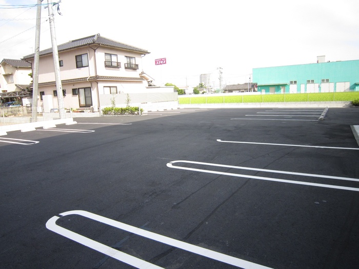 駐車場　駐車場