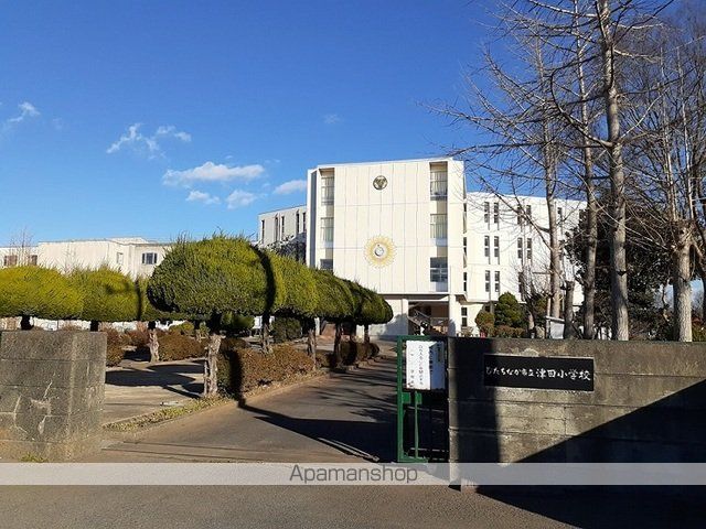 小学校　ひたちなか市立津田小学校（小学校）まで100m
