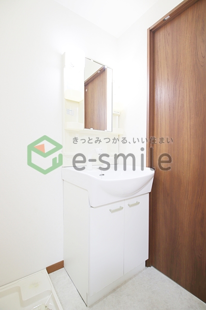 洗面設備　広い洗面スペース