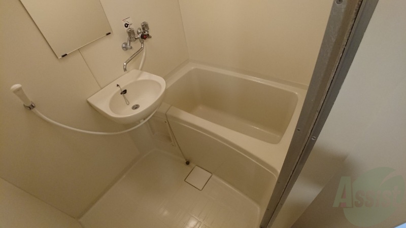 バス・シャワールーム　お風呂です。ゆっくりお風呂につかるのも体に良いですね～