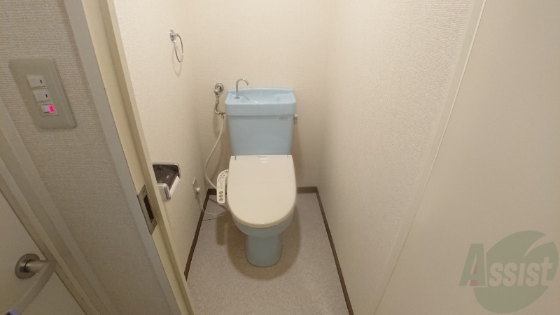 トイレ　トイレです。ウォシュレット付を探している方、おすすめです。