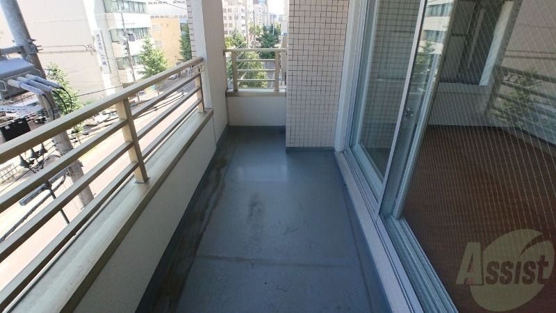 バルコニー　バルコニーです。天気の良い日には外干しができます！