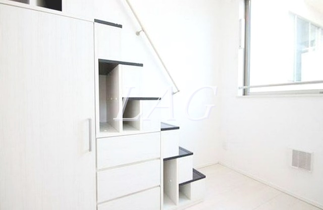 収納　階段下収納です。