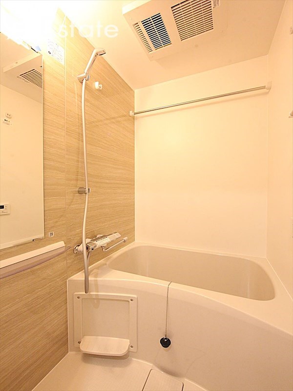 バス・シャワールーム　バスルーム