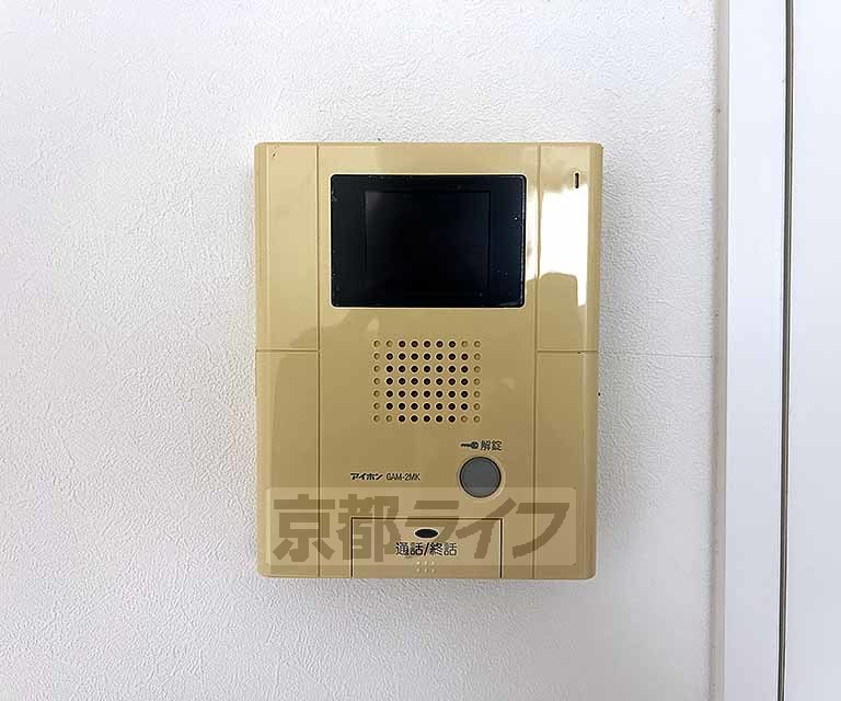 バルコニー　ベランダは小ぶりですね。