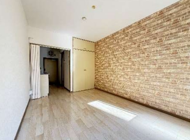 居室・リビング　～アクセントクロスがいい感じっ～別号室参考写真～