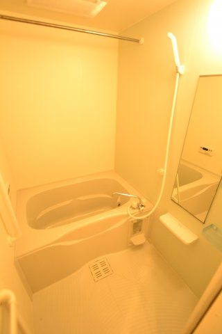 バス・シャワールーム　別号室の画像です。ご参考下さい