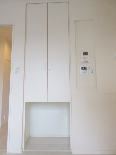 その他部屋・スペース　収納下部はペットスペースとして使えます