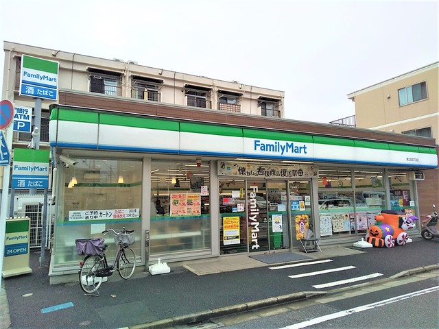 コンビニ　ファミリーマート東立石四丁目店（コンビニ）まで70m