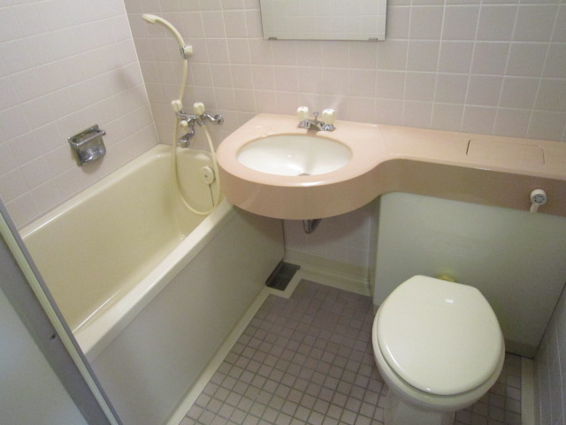 バス・シャワールーム