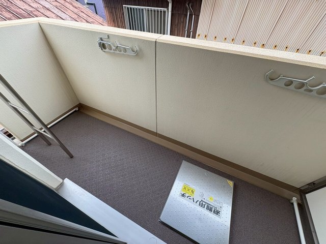 バルコニー　陽当たり良好なバルコニーです