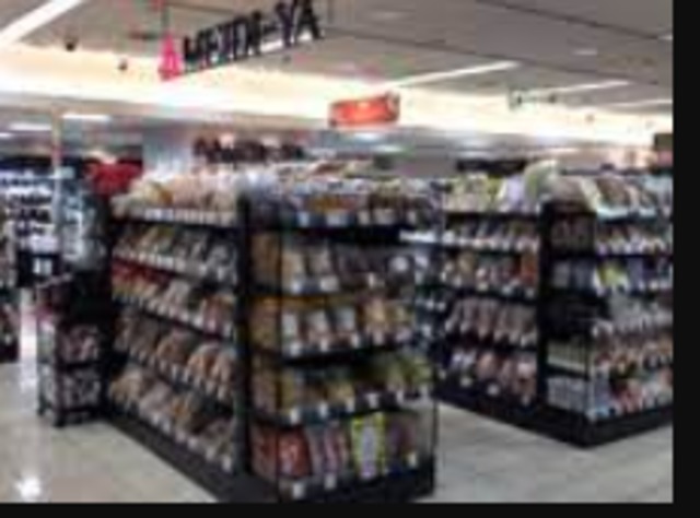 スーパー　MEIDI－YA　STORE芦屋ストアー（スーパー）まで498m