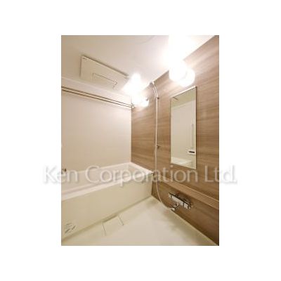 バス・シャワールーム　同タイプ37階のお部屋を撮影。仕様が異なることがあります。