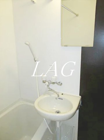 洗面設備　洗面台です。