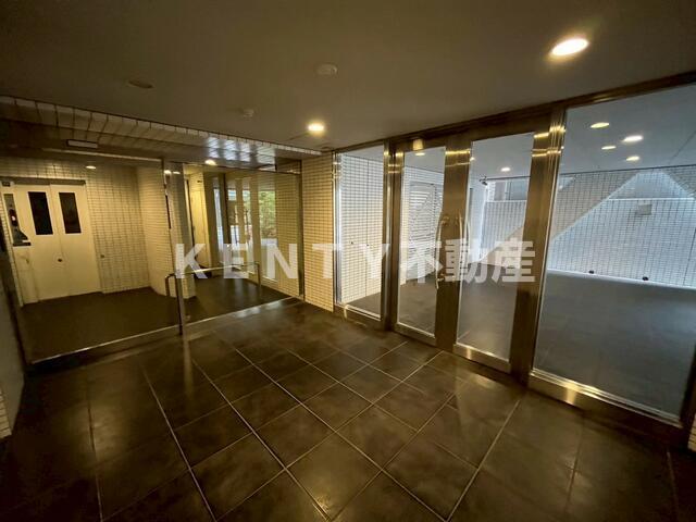 ロビー　落ち着いたロビーです