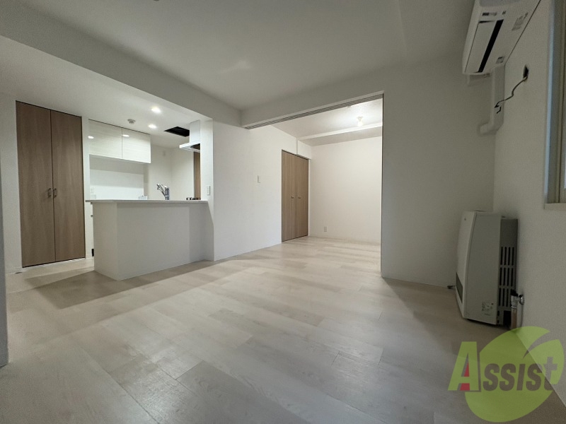 居室・リビング　広くてきれいなリビングです！快適に過ごせそうですね。