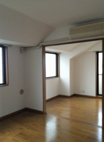 居室・リビング　別号室参考写真