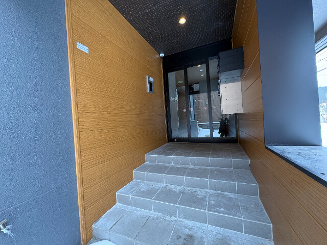 エントランス　エントランス