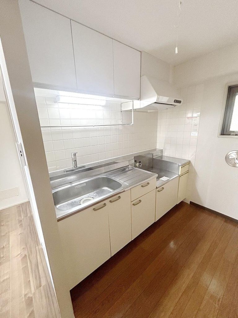 キッチン　バルコニー